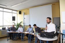 Güngör moderiert