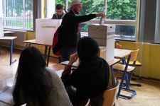 Europawahl Stimmzetteleinwurf2