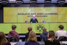 TMR Dialog mit der Jugend BVB 30 01 25 Gespräch