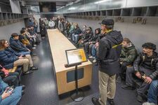 TMR Dialog mit der Jugend BVB 30 01 25 Kabine