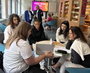 MBK Speed Dating Gruppe im Gespräch mit Sichtwahl 2 100626